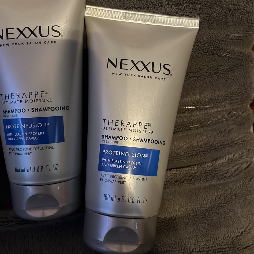 Shampoo - Picture 2 of 3